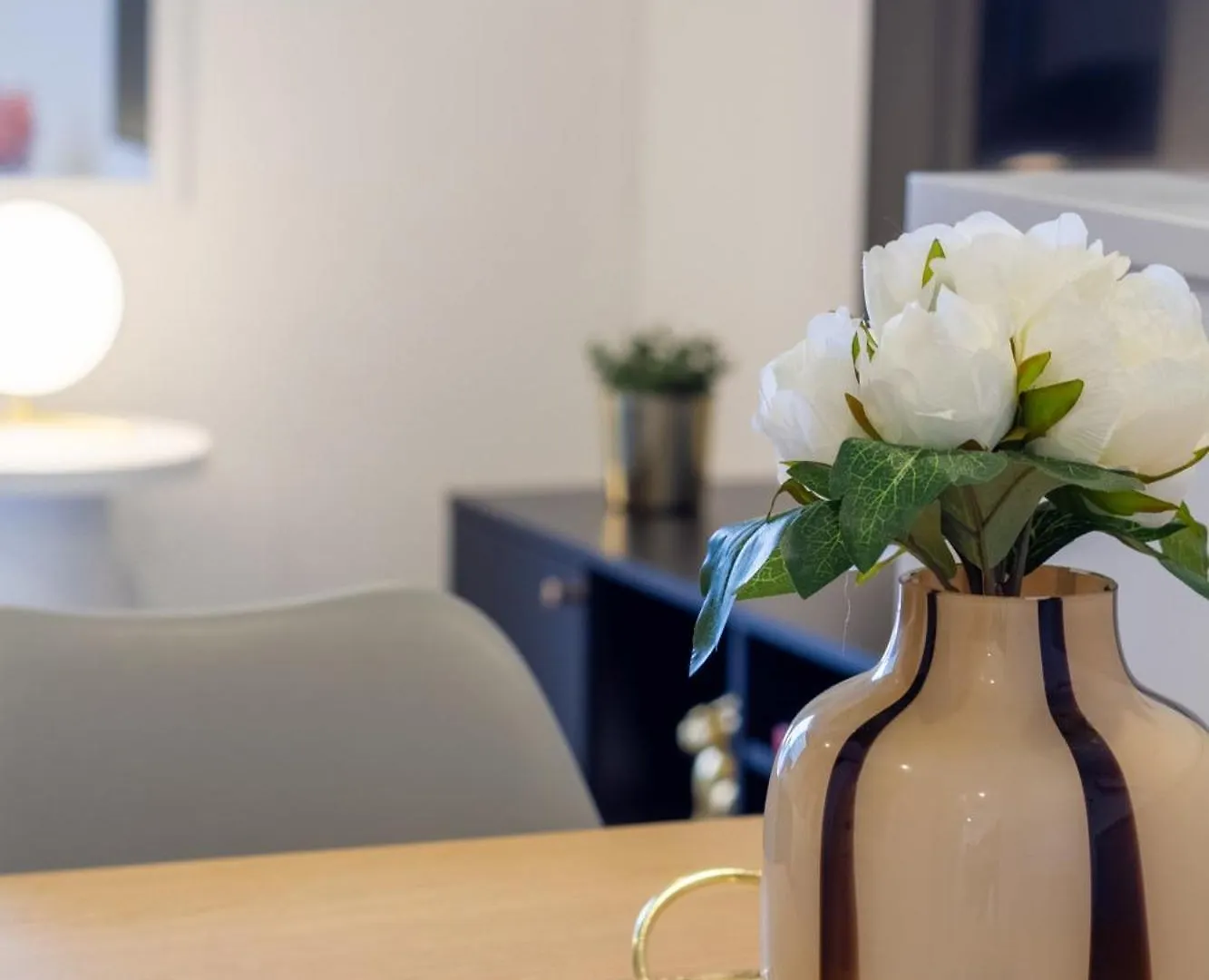 Apartment Urban Retreat At 8 Wilmer: Upper Level Studio Gem Christchurch