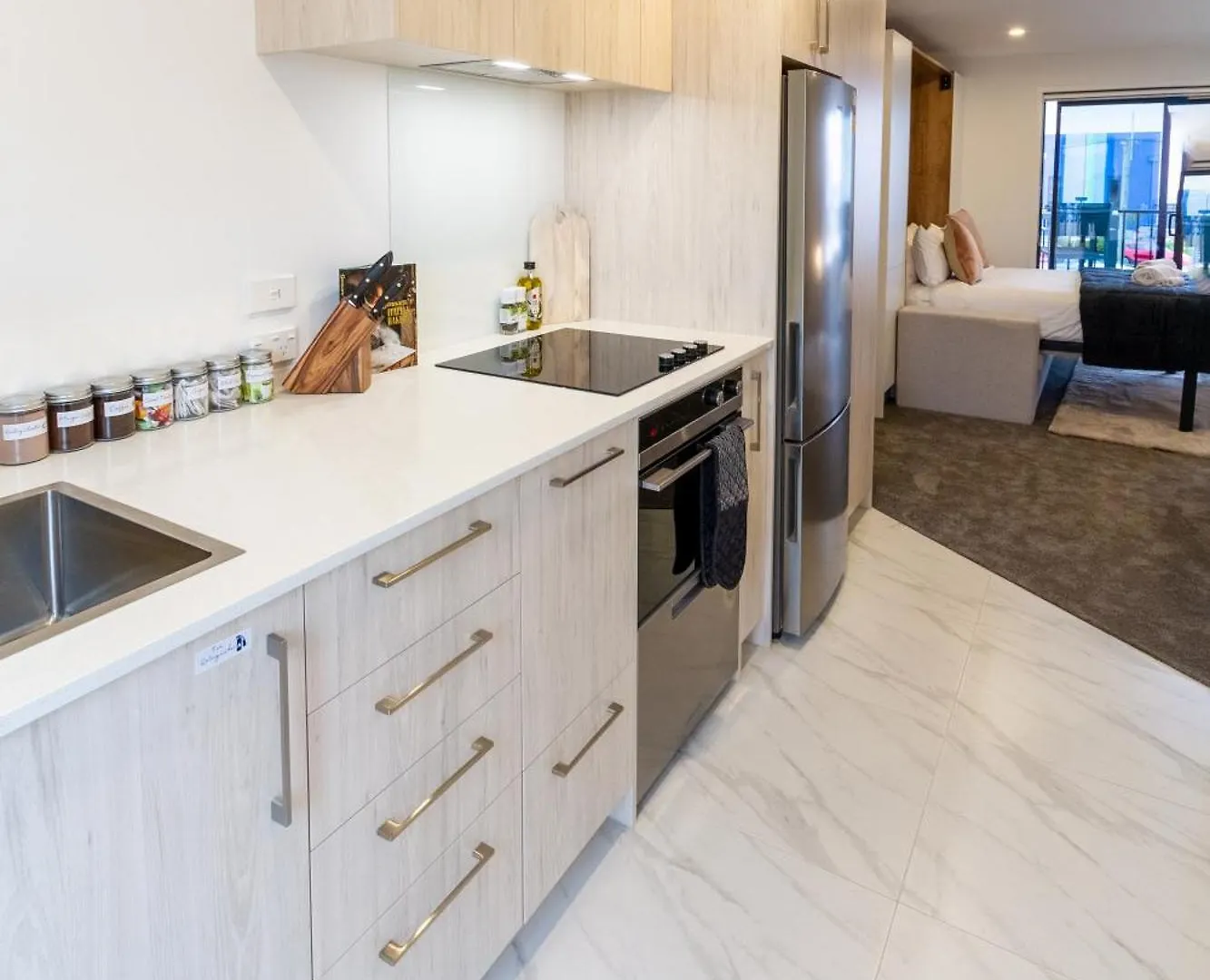 Apartment Urban Retreat At 8 Wilmer: Upper Level Studio Gem Christchurch