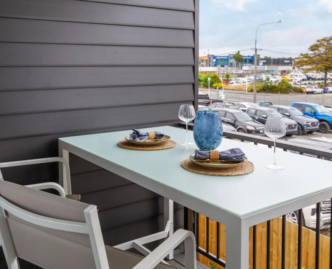 Urban Retreat At 8 Wilmer: Upper Level Studio Gem Christchurch 0*,